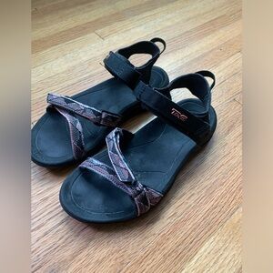 Teva sandals size 5 women